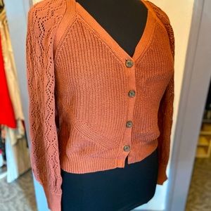Beautiful Juniors Sz M Crop Sweater